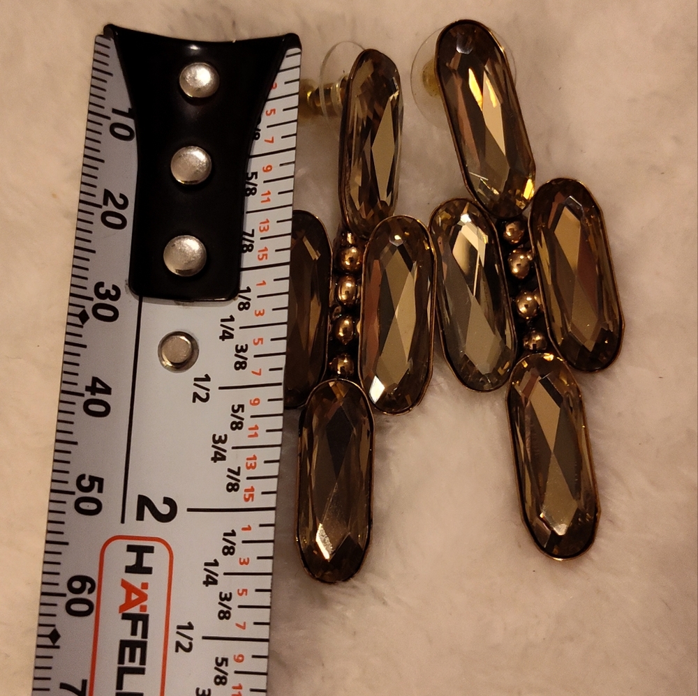 NWT! Cache Jewelry Set - Picture 13 of 13
